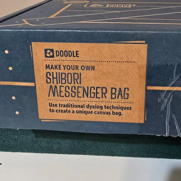 New KiwiCo - Doodle Crate Shibori Messenger Bag Craft Box - Picture 2 of 3